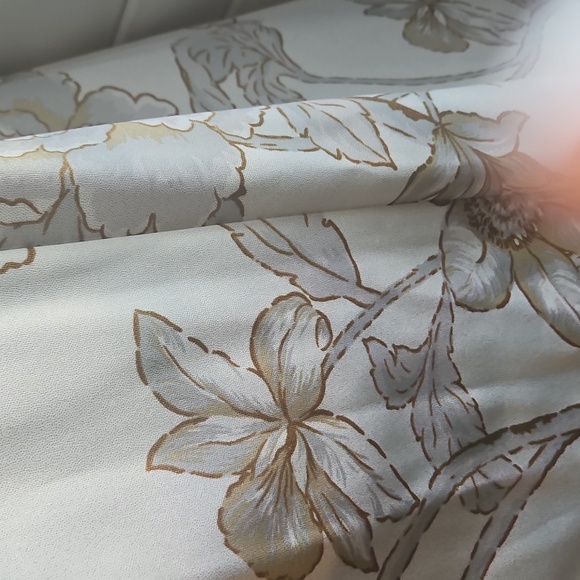 Dress - Picture 4 of 5